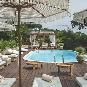 https://villa-pietra-estoril-eco-guesthouse.hotels-lisbon-portugal.com