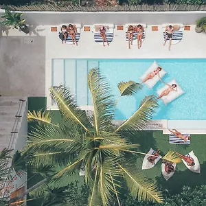 Albergue Arya Wellness - Female Only, Ubud